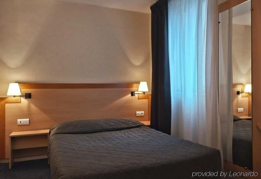 Hotel Du Chemin Vert Párizs Franciaország