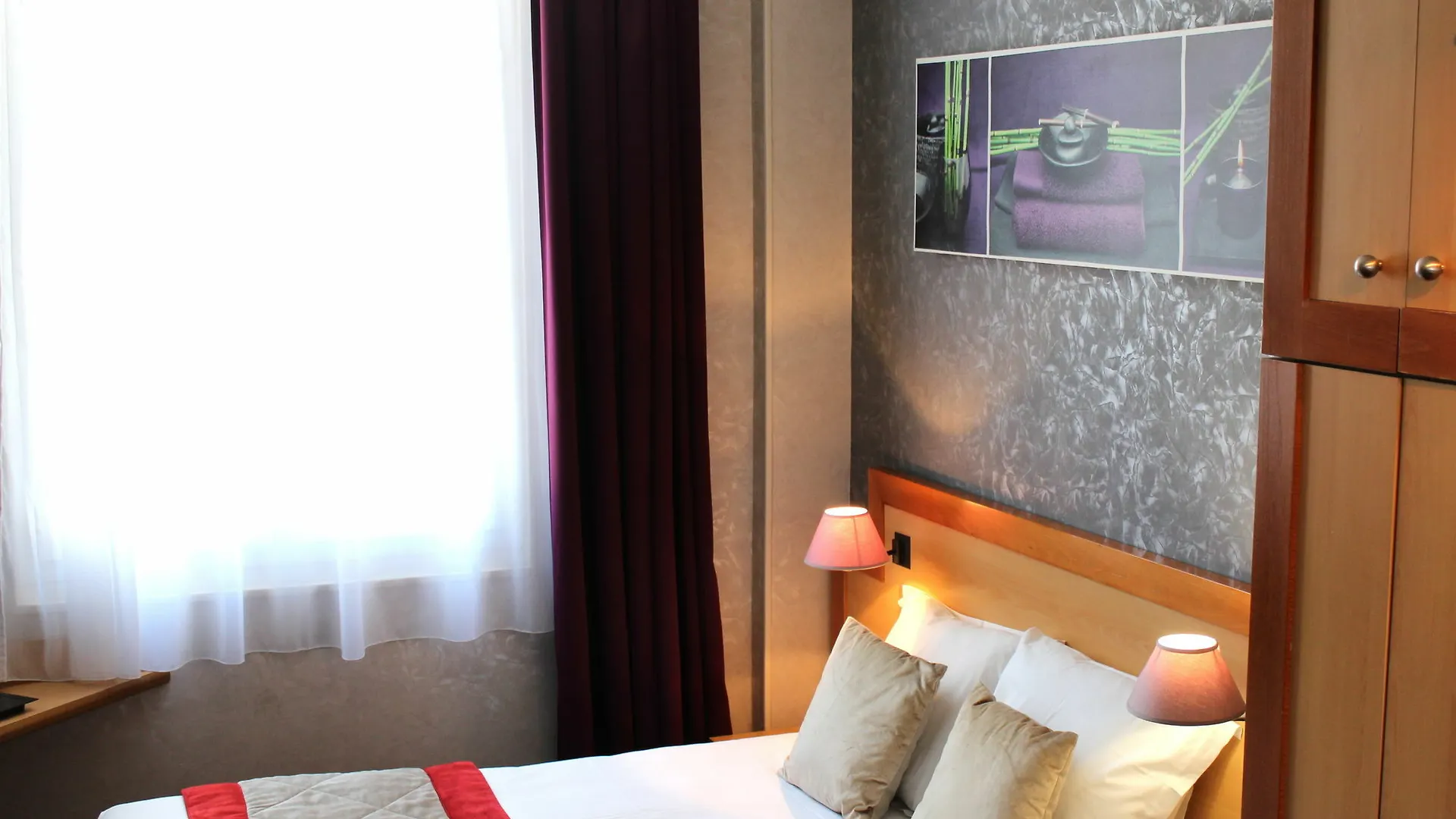 Hotel Du Chemin Vert Paris