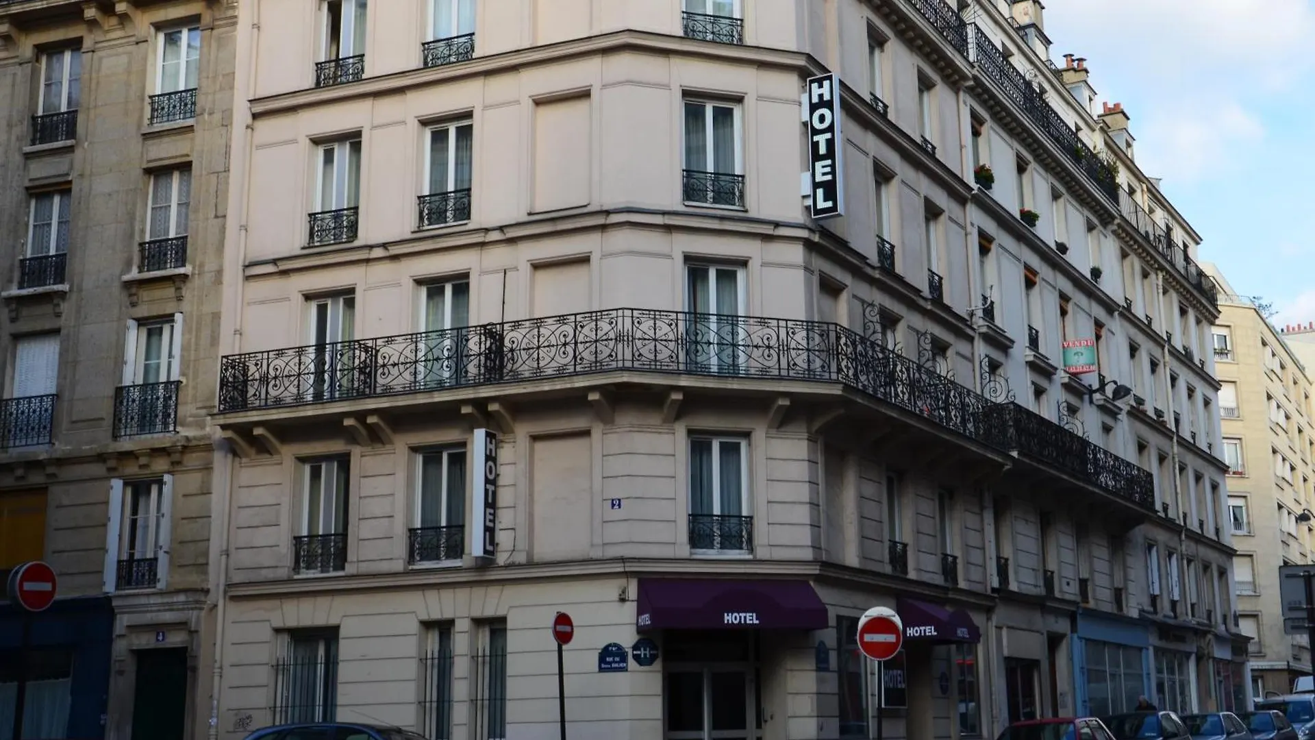 Hotel Du Chemin Vert Paris 3*,  France