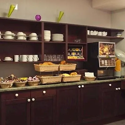 Hotel Du Chemin Vert Paris